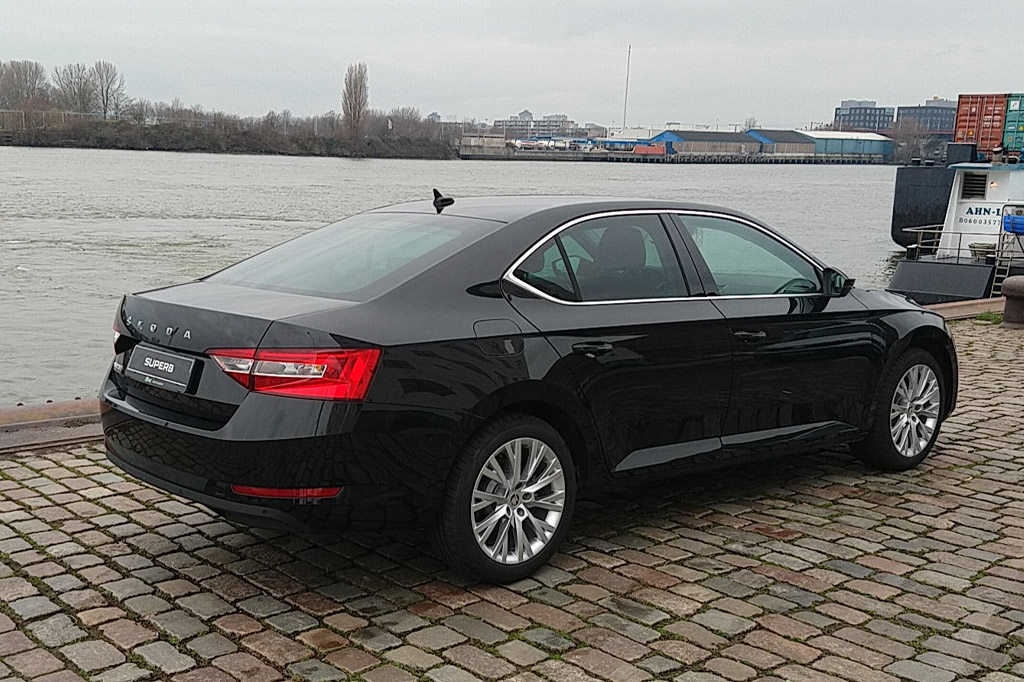 skoda superb voorraad