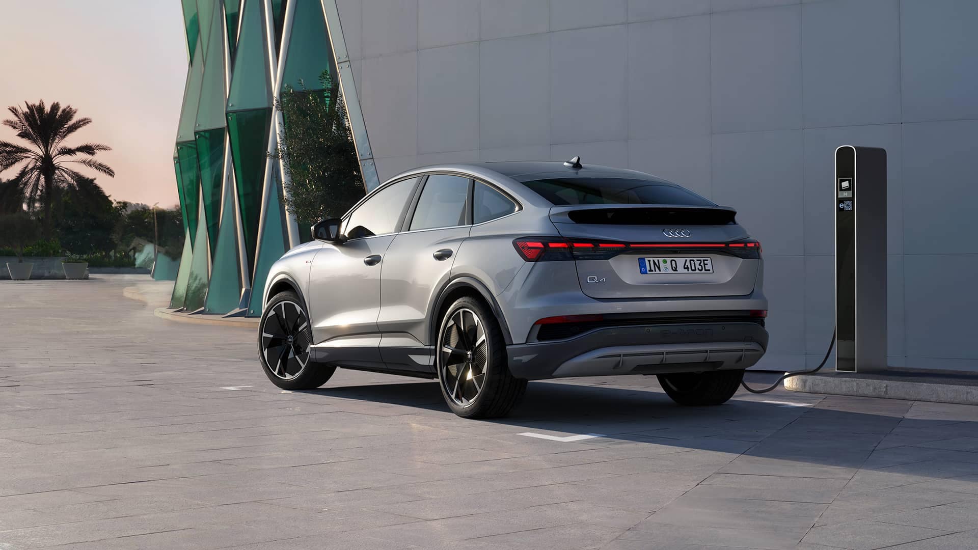 q4 e-tron sportback opladen