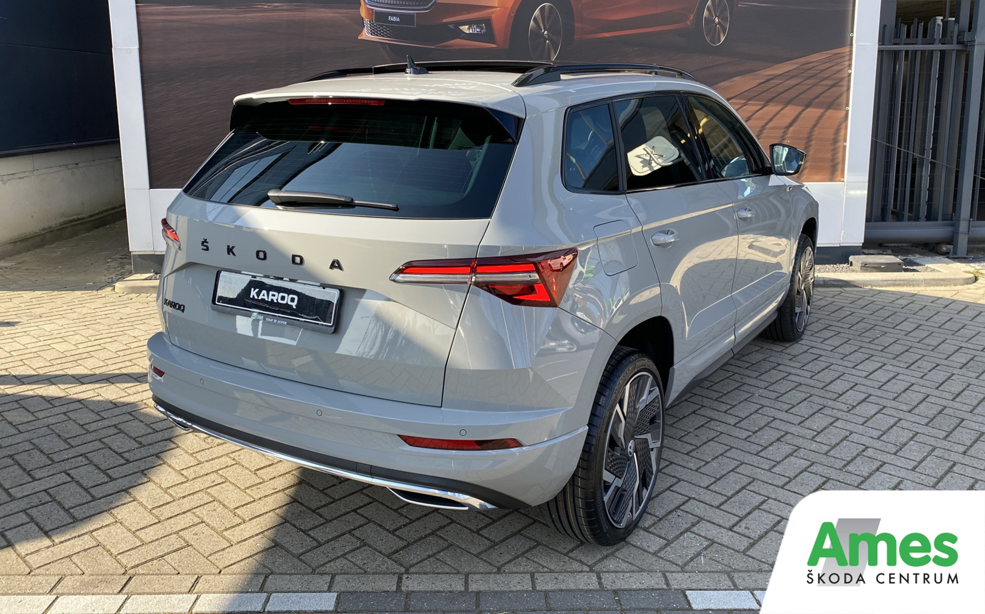 skoda karoq facelift in de showroom