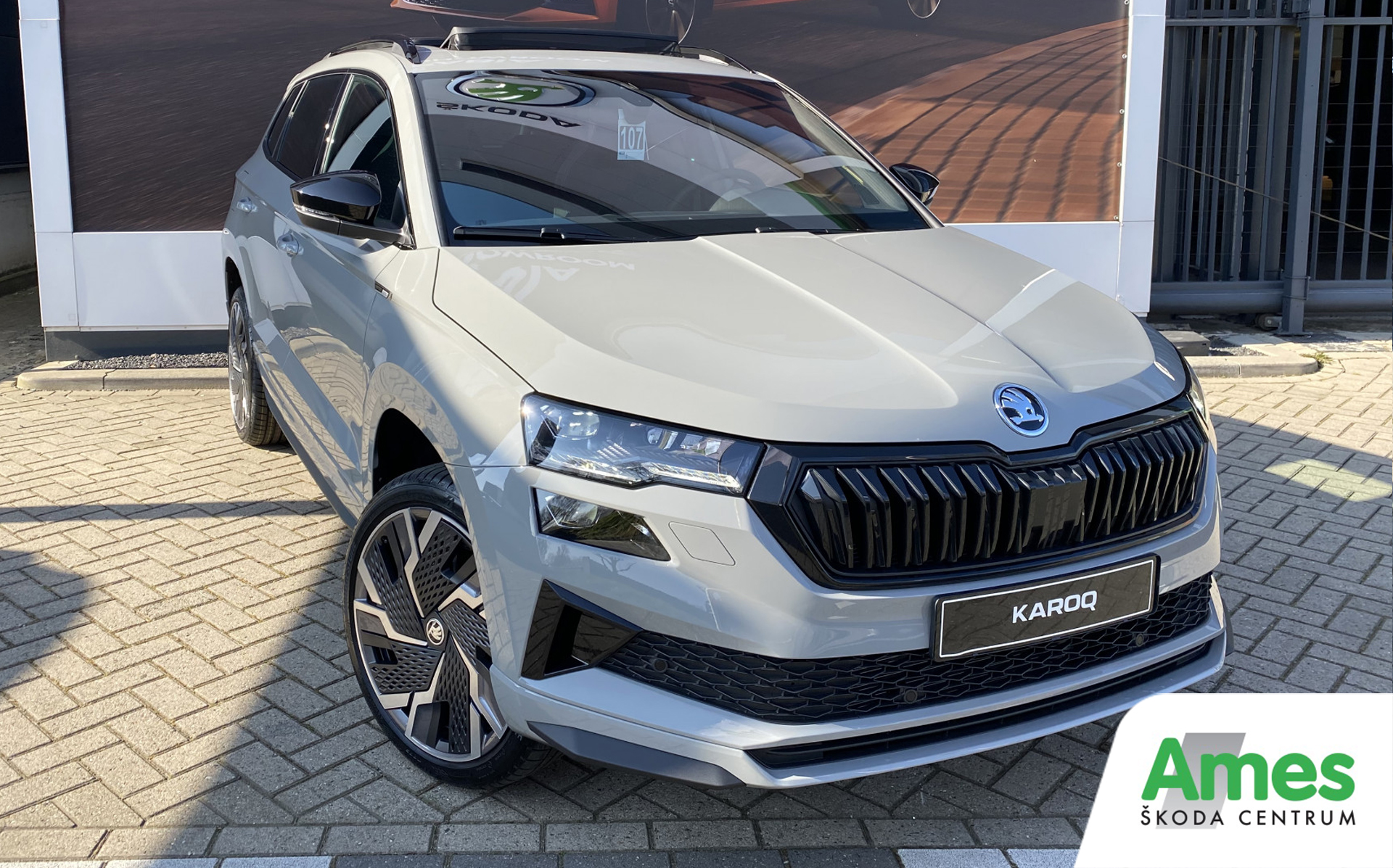 skoda karoq facelift in de showroom