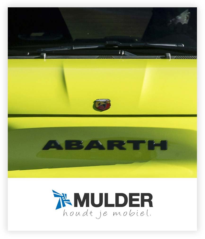 Gele Abarth grille met Mulder logo er onder